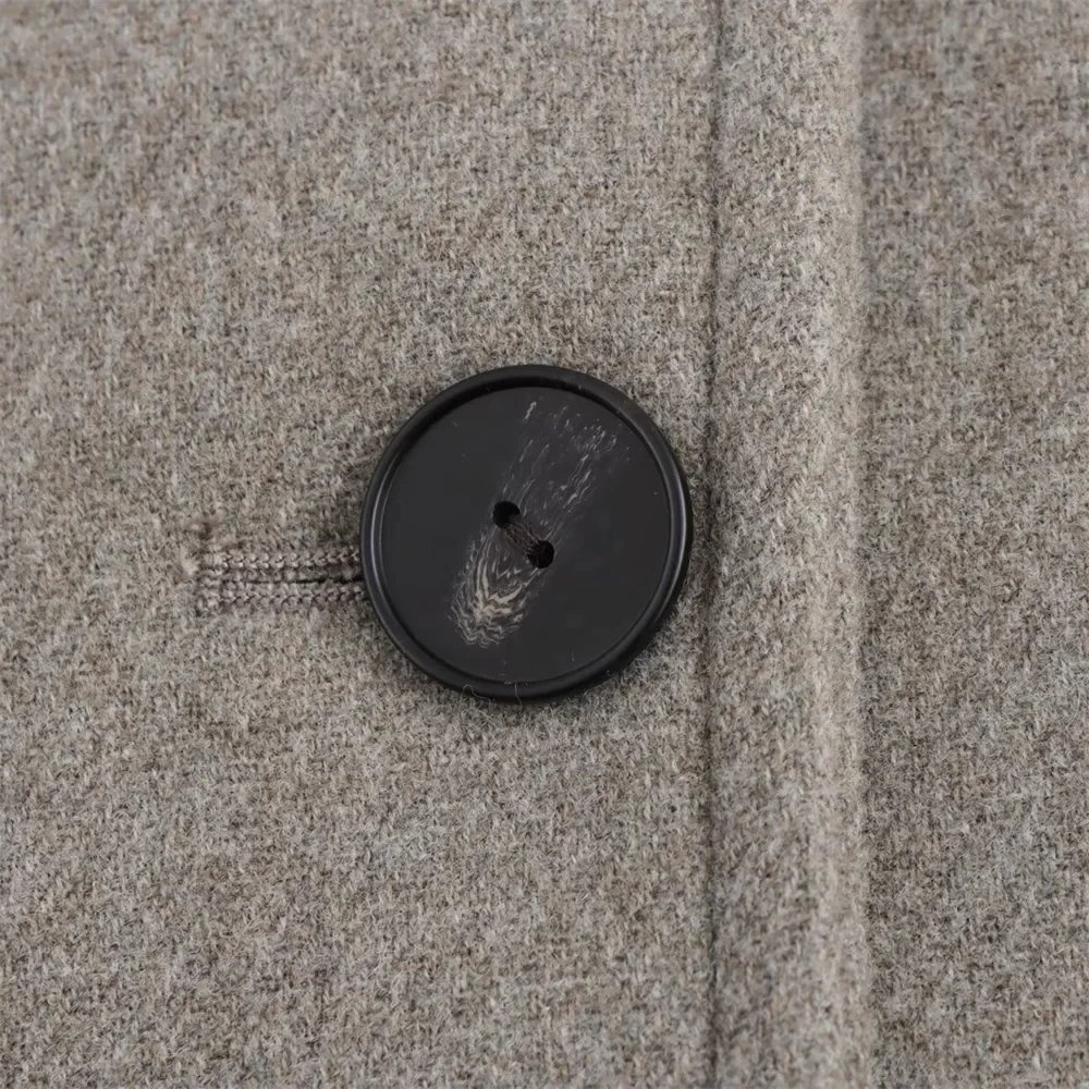 Double-Breasted Wool-Collar Women's Coat – Tailored Autumn Style