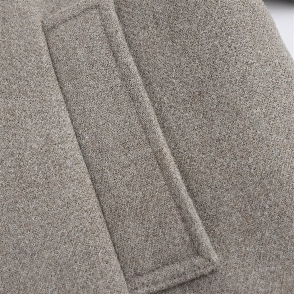 Double-Breasted Wool-Collar Women's Coat – Tailored Autumn Style