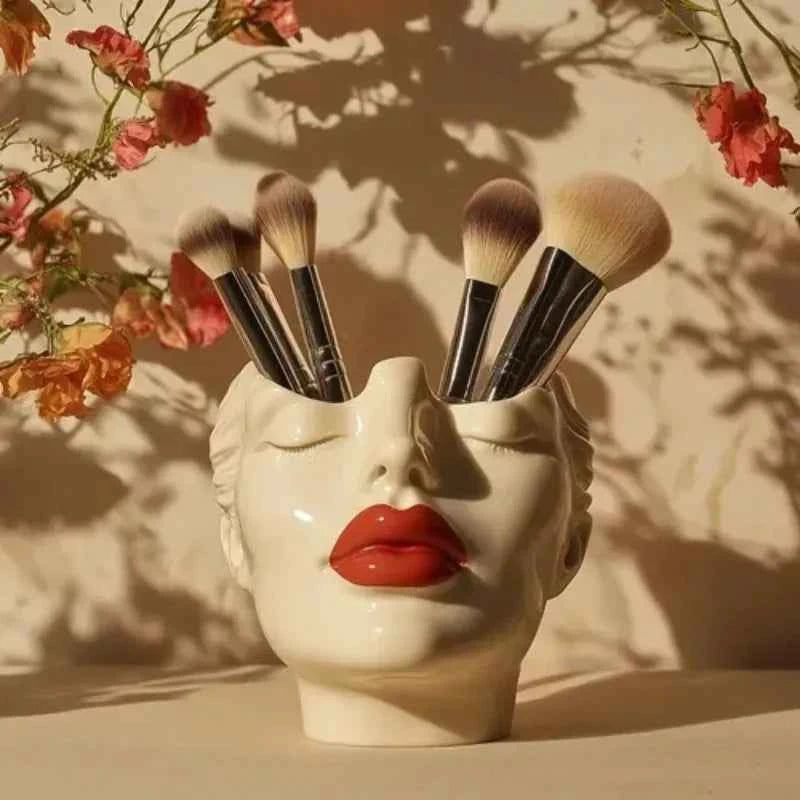 Elegant Brush Holder for Makeup Organization Ivory Serene
