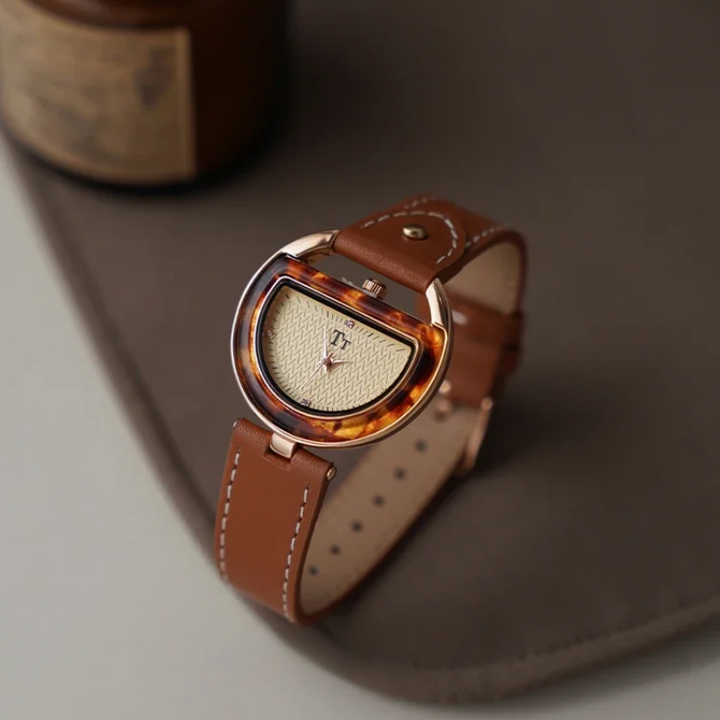Elegant Luna Arc Watch – Minimalist Luxury Wristwatch