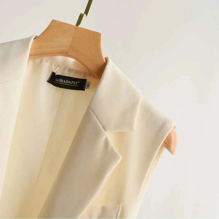 Elegant Women's Sleeveless Blazer Suit Jacket