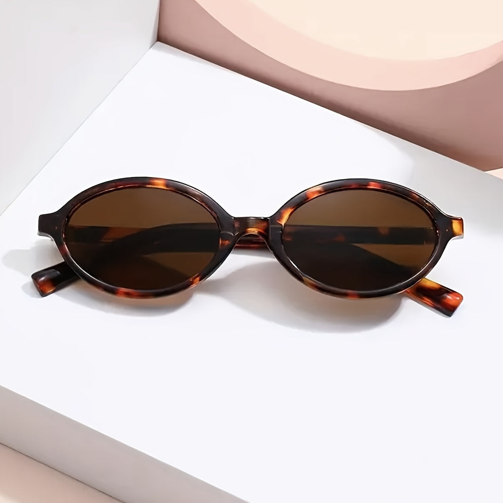 Ivy | Women's Fashionable Retro Oval Sunglasses Leopard Print