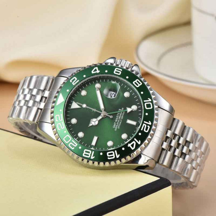 GMT Luxury Timepiece for Stylish Adventures Green