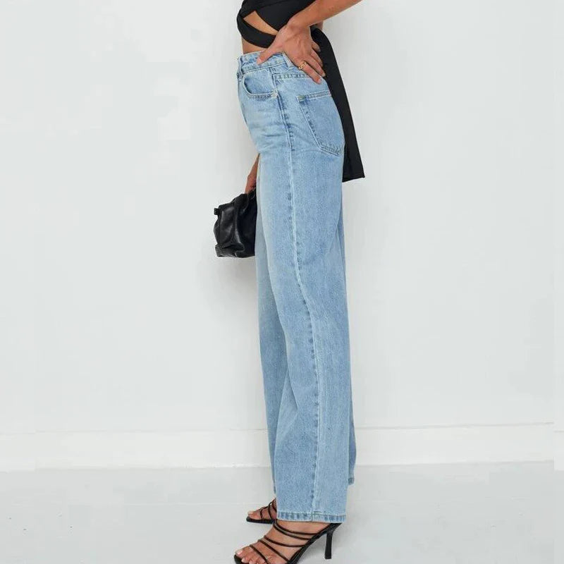 Macy | Women's Mid Rise Wide Fit Jeans