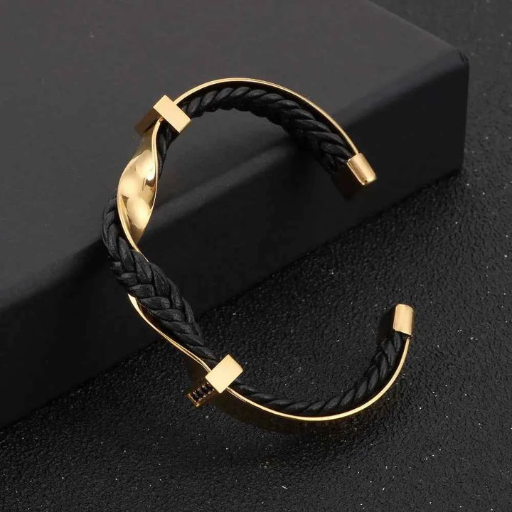 Helix Bracelet - Elegant Design for Everyday Wear