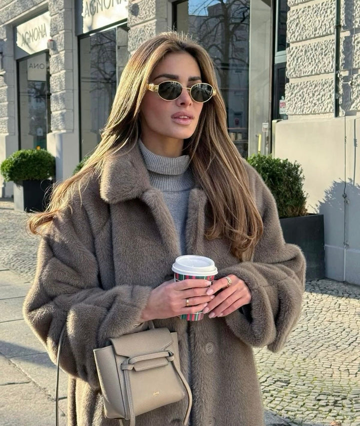 Isya | Women's Gold Sunglasses – Trendy Vintage Style