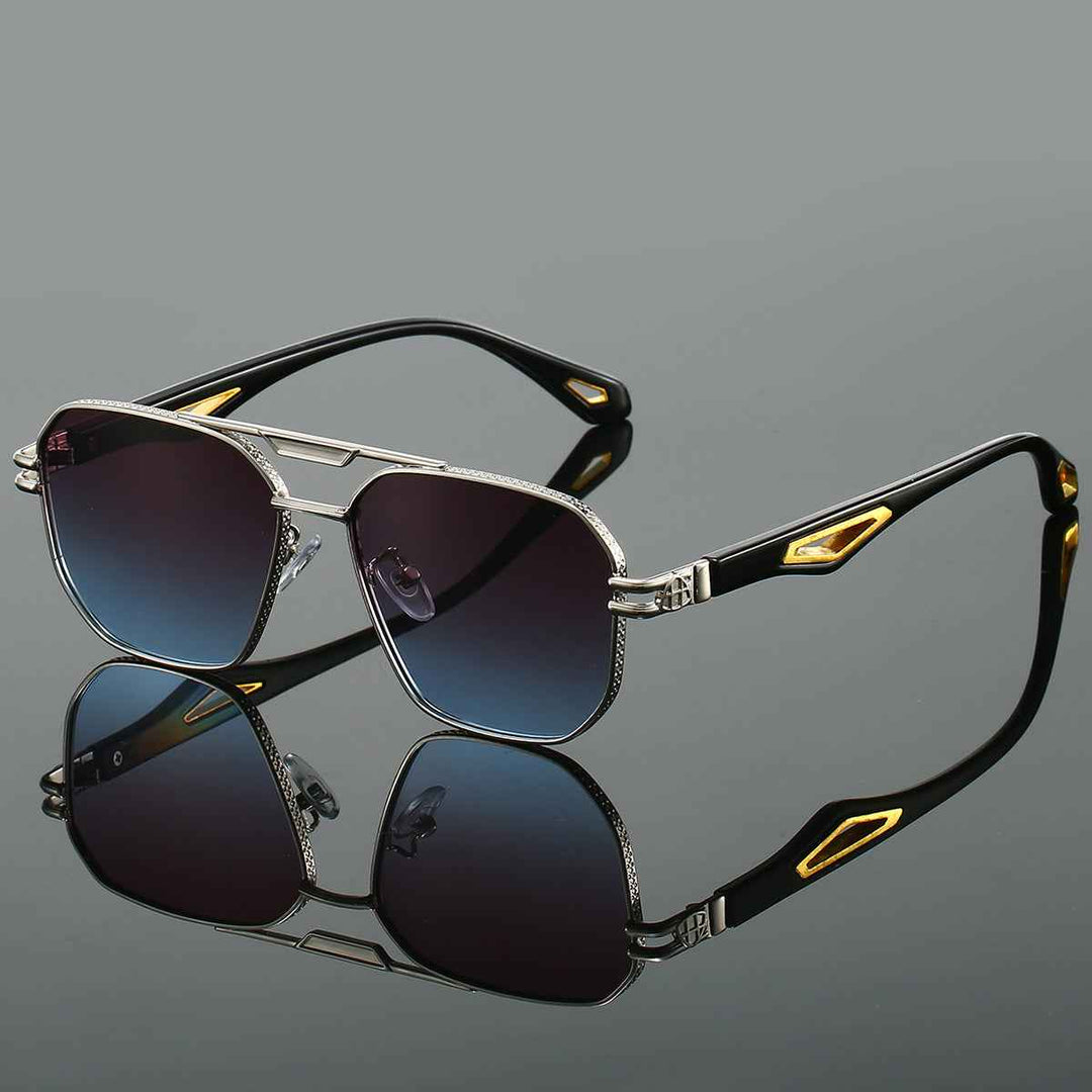 Stylish Gradient Sunglasses for Ultimate UV Protection Silver Blue