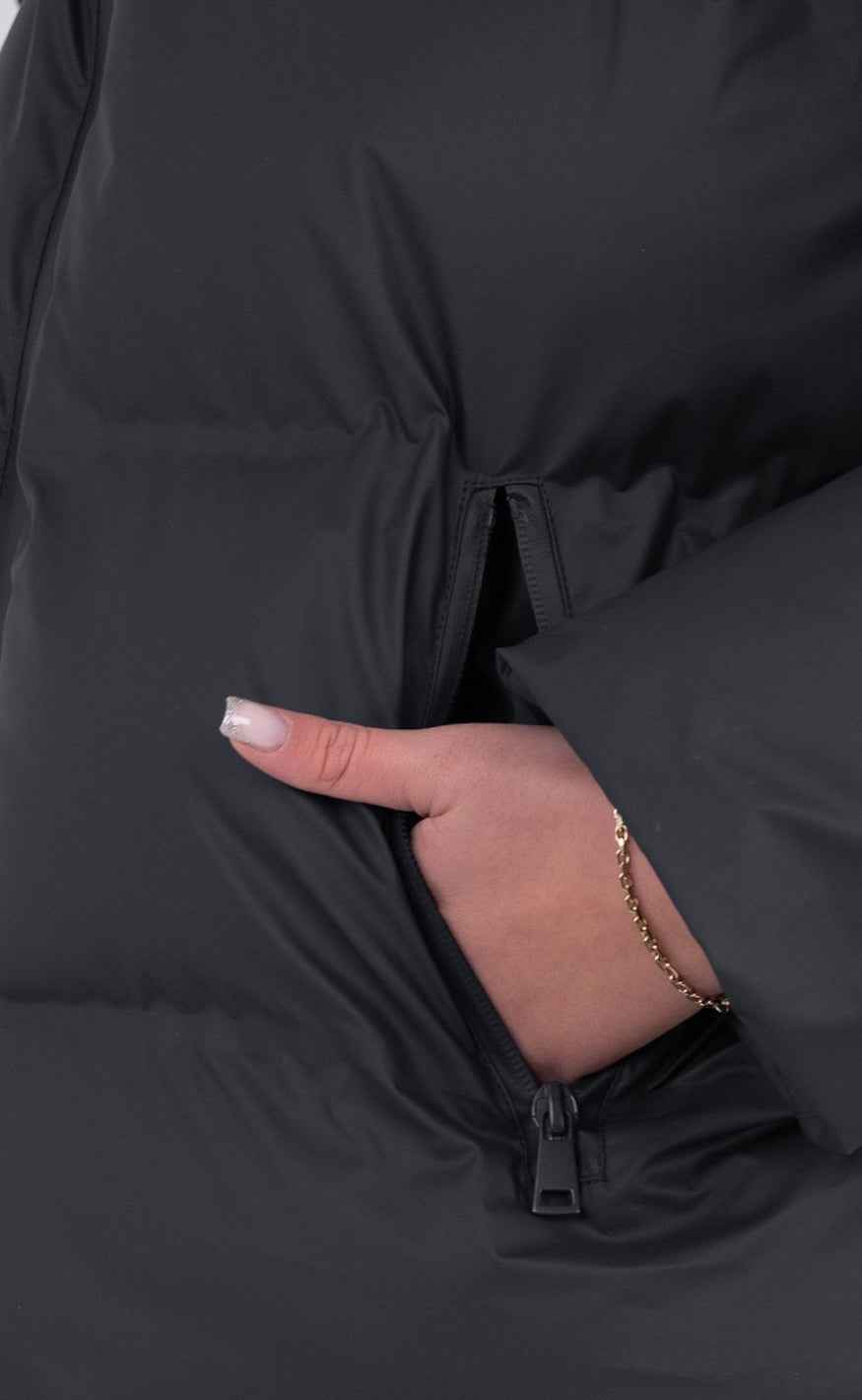 Insulated Women's Puffer Jacket for Winter Warmth