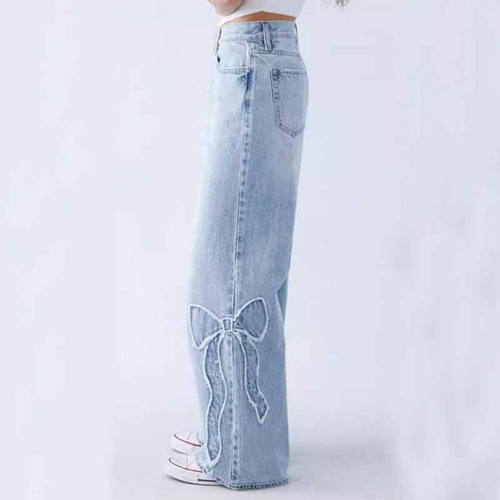 Women's Light Wash Baggy Jeans with Embroidery and Wide Leg Design Light Blue