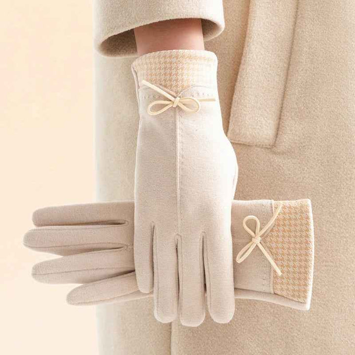 Luxurious Cashmere Gloves for Ultimate Warmth Beige