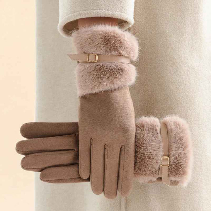 Luxurious Fur Gloves for Ultimate Warmth Light Brown
