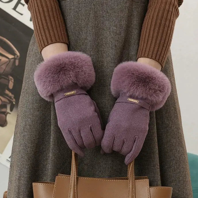 Luxurious Siberian Fur Gloves for Ultimate Warmth