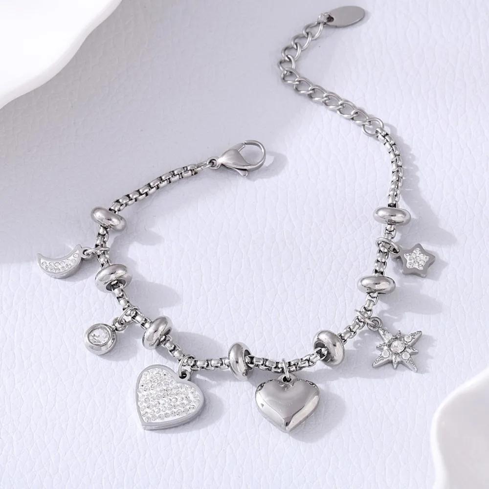 Elegant Heart Charm Bracelet Silver