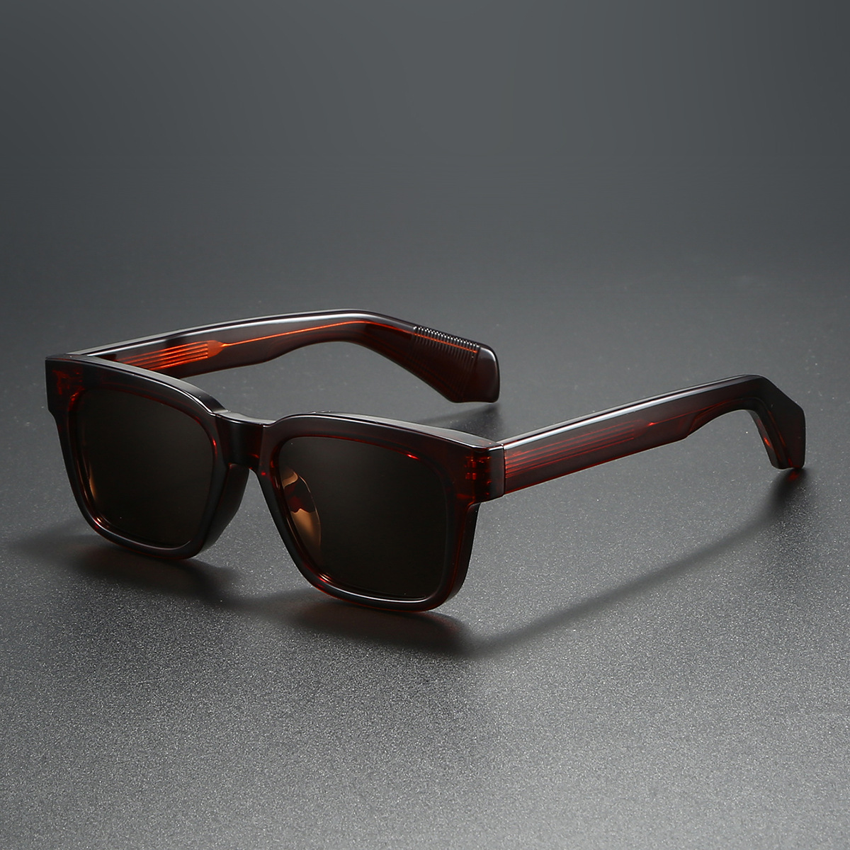 Vintage-Inspired Retro Sunglasses Brown