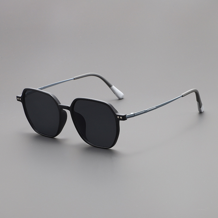 Stylish Designer Sunglasses for Ultimate Eye Protection Black