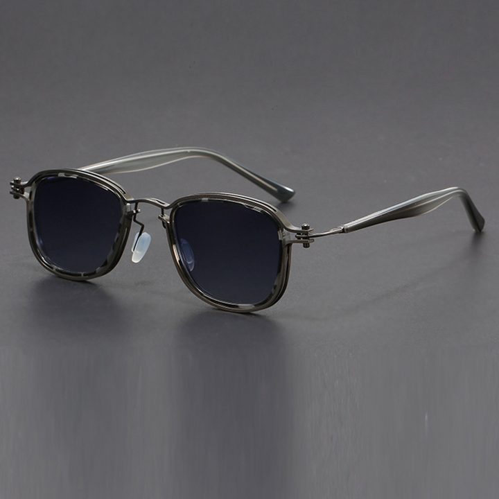 Chic Square Sunglasses for Stylish Look Gradient Gray
