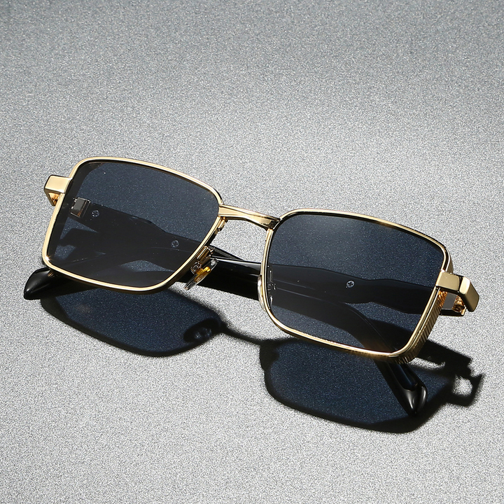 Stylish Square Sunglasses for a Chic Look