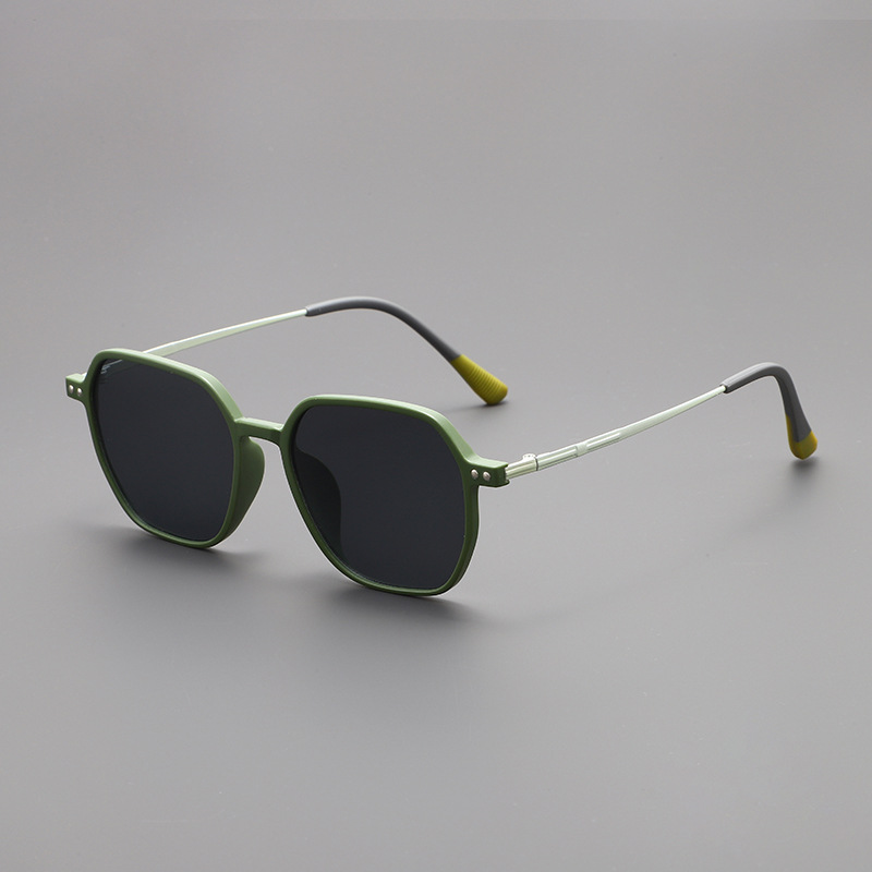 Stylish Designer Sunglasses for Ultimate Eye Protection Green
