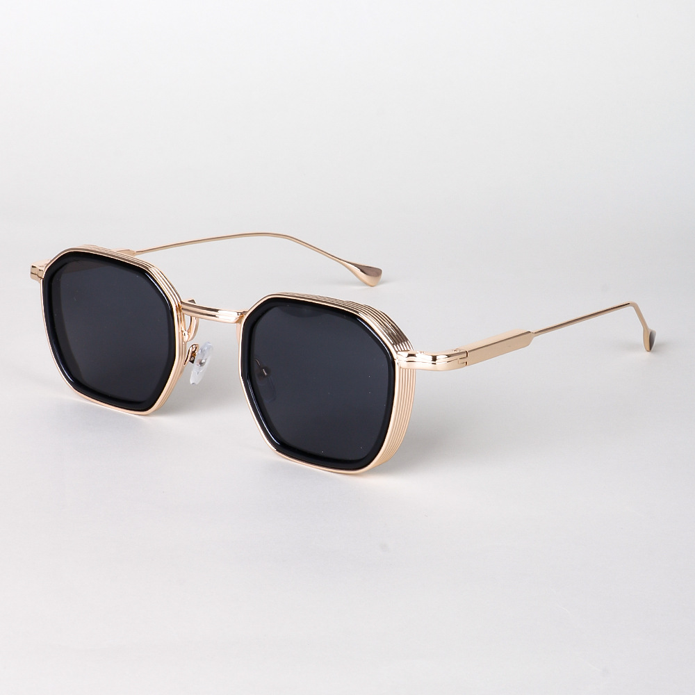 Stylish Designer Sunglasses for Ultimate UV Protection Gold Frame-Black