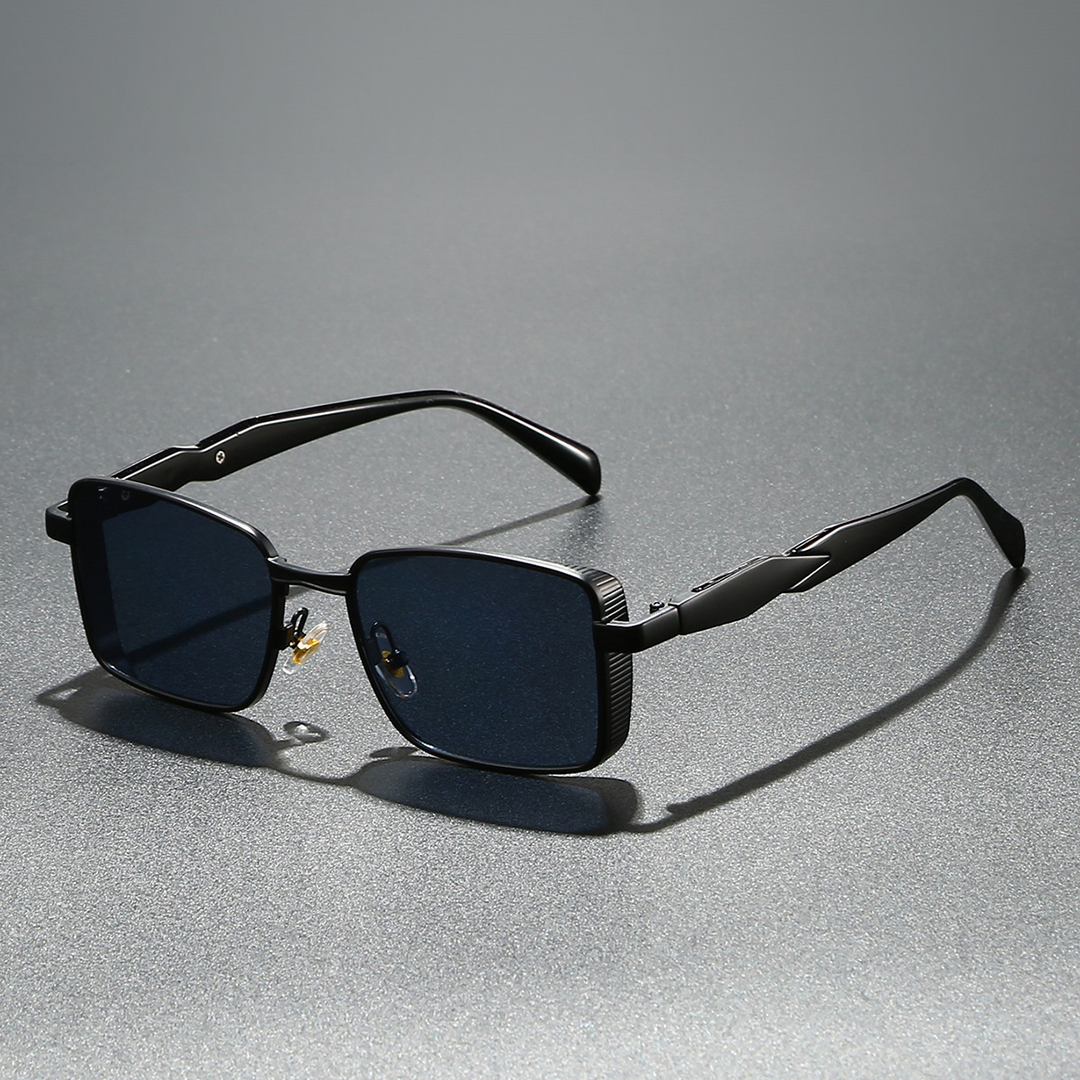 Stylish Square Sunglasses for a Chic Look Black Frame Gray Lens