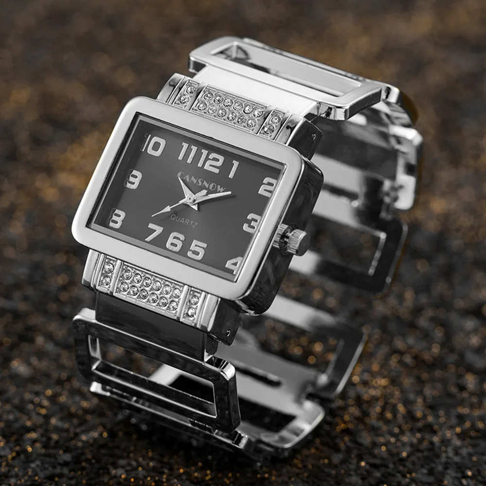 Elegant Quartz Watch for Timeless Style Silver Black
