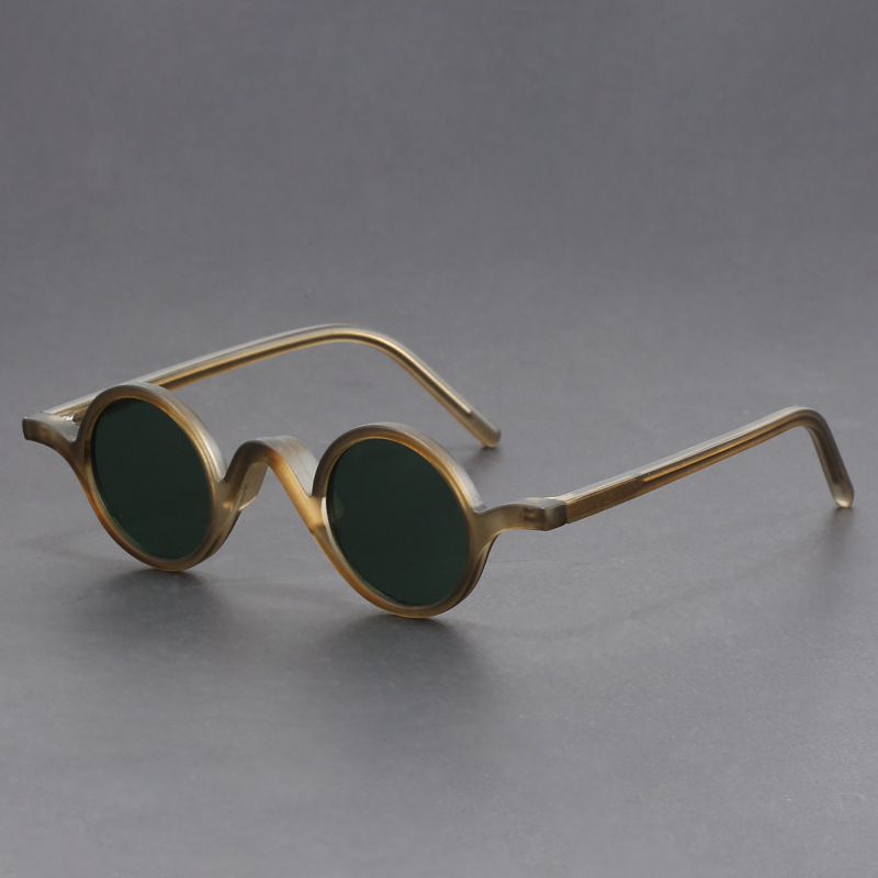 Vintage-Inspired Retro Sunglasses Moss Green