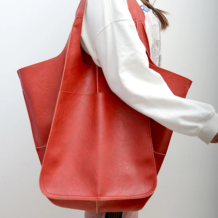 Chic Slouch Bag for Effortless Style Red
