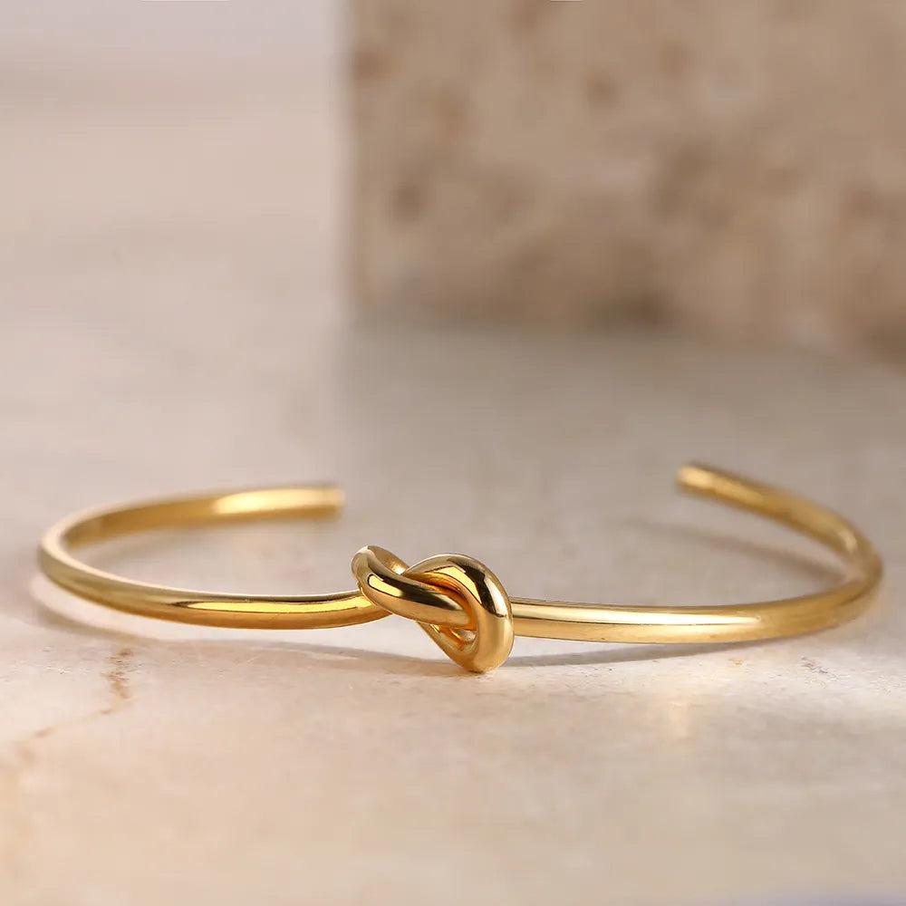 Minerva | Women's Gold Cuff Bracelet - Vintage Twisted Knot Design