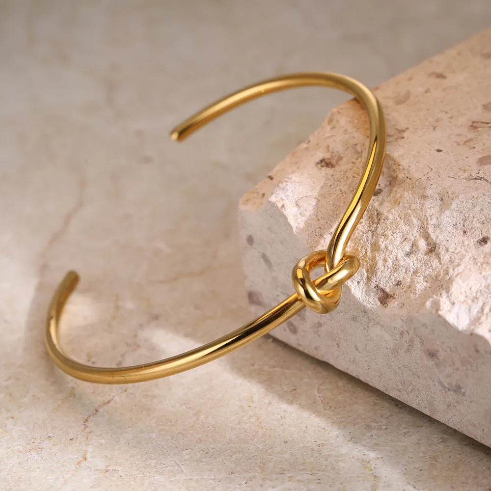 Minerva | Women's Gold Cuff Bracelet - Vintage Twisted Knot Design