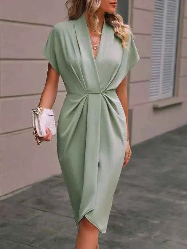 Women's Elegant V-Neck Wrap Dress – Tailored Fit with Short Sleeves Light Green