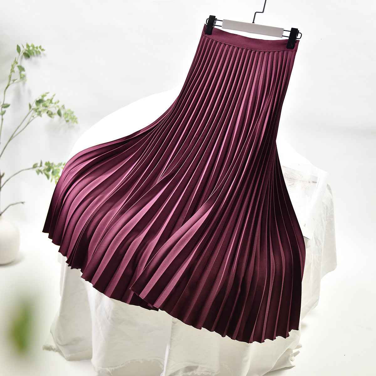 Womens Pleated Satin Skirt Bordeaux Eén maat
