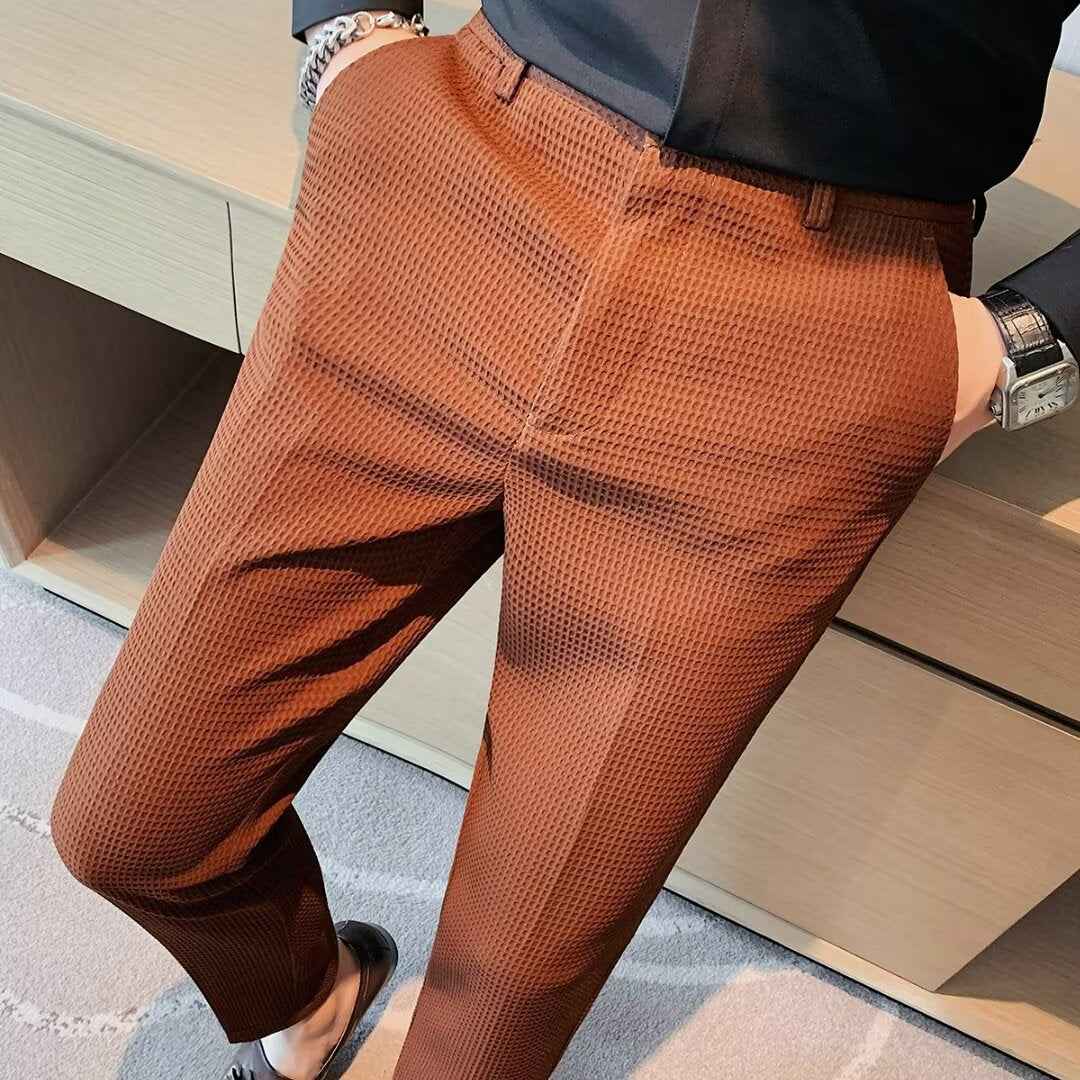 Men's Slim Fit Cropped Trousers – Textured Fabric – Modern Smart Casual Brown