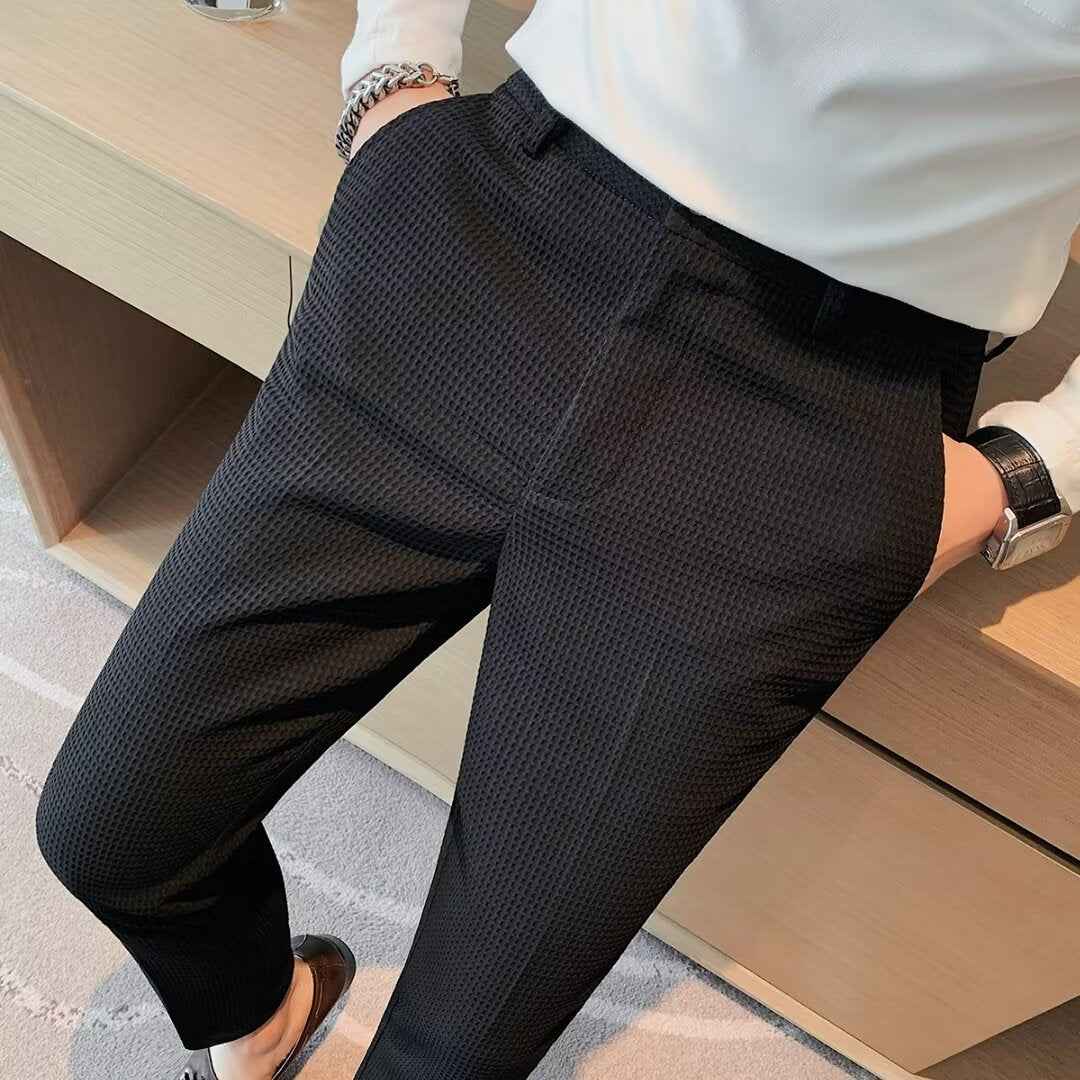 Men's Slim Fit Cropped Trousers – Textured Fabric – Modern Smart Casual Black