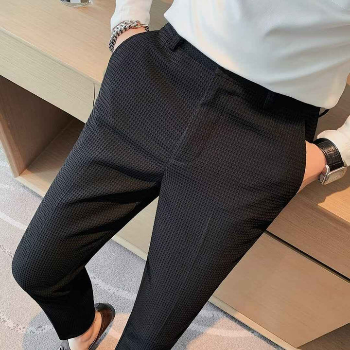 Men's Slim Fit Cropped Trousers – Textured Fabric – Modern Smart Casual Black