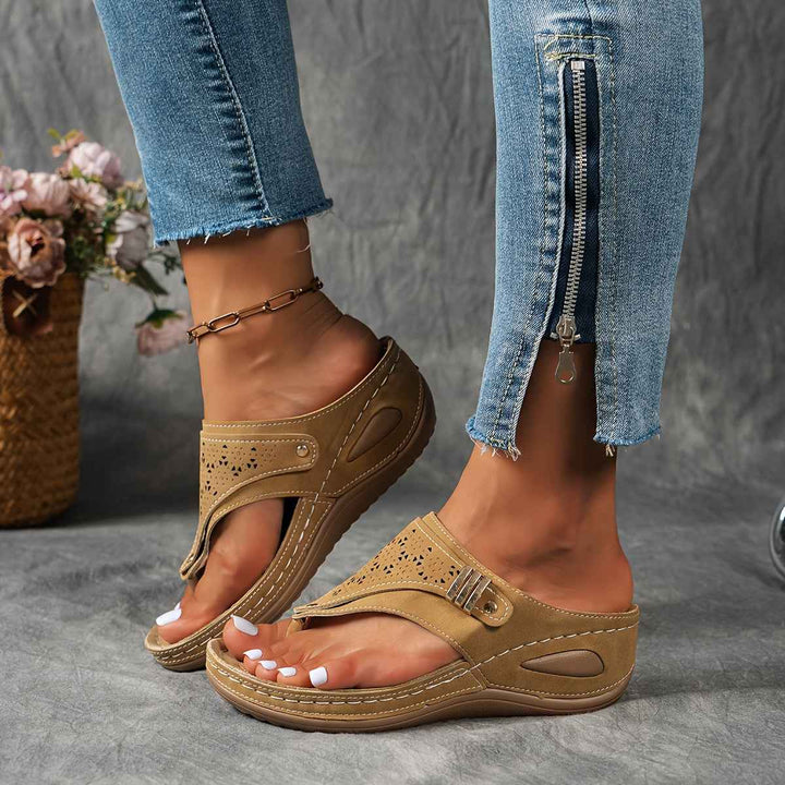 Aurevia | Ergonomic Comfort Sandals for Women – Perfect for Active Summer Days Yellow Brown