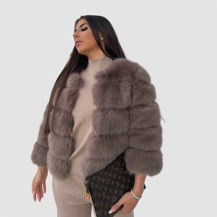 Plush Faux Fur Winter Jacket for Women - Cozy & Stylish Outerwear Grey