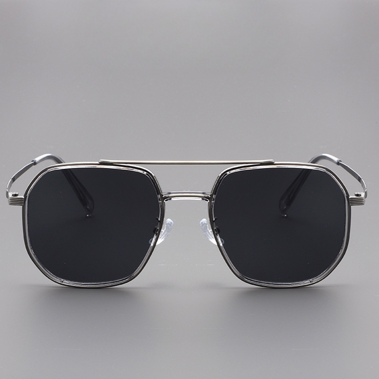 Polarized Navigator Sunglasses for Ultimate UV Protection