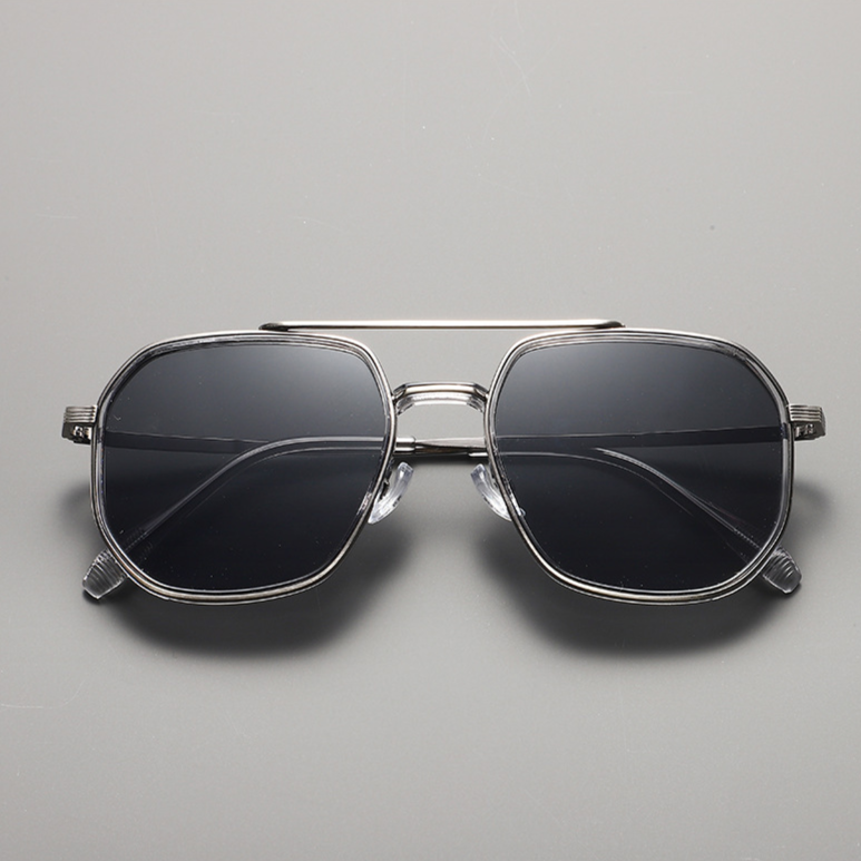 Polarized Navigator Sunglasses for Ultimate UV Protection