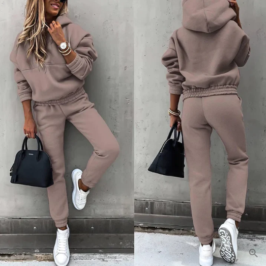Women's Oversized Hoodie & Jogging Pants Tracksuit – Soft Cotton – Casual Fit Brown