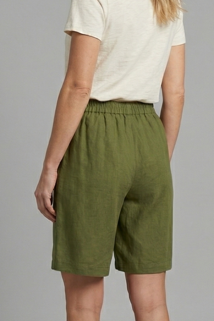 Women's Relaxed Linen Shorts with Elastic Waist and Pockets