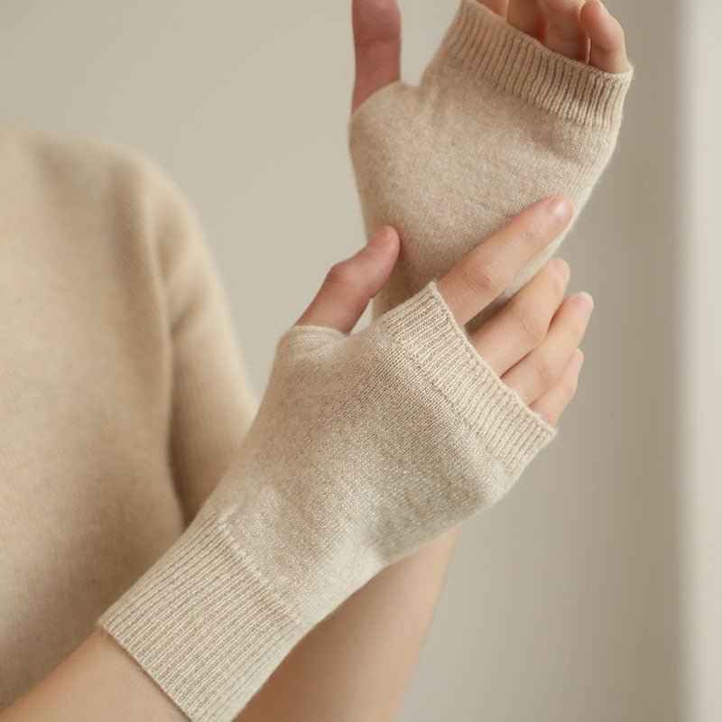 Ribbed Cuff Form-Fitting Fingerless Gloves