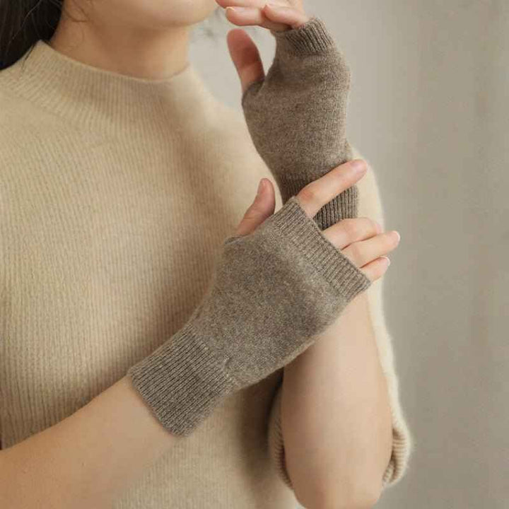 Ribbed Cuff Form-Fitting Fingerless Gloves Khaki