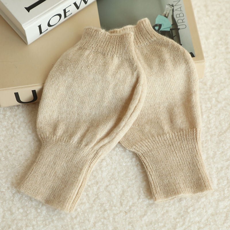 Ribbed Cuff Form-Fitting Fingerless Gloves
