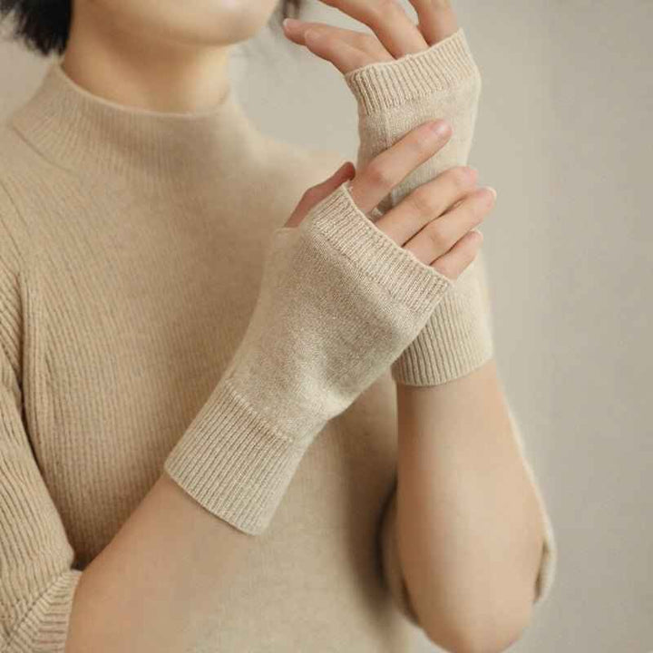 Ribbed Cuff Form-Fitting Fingerless Gloves Beige