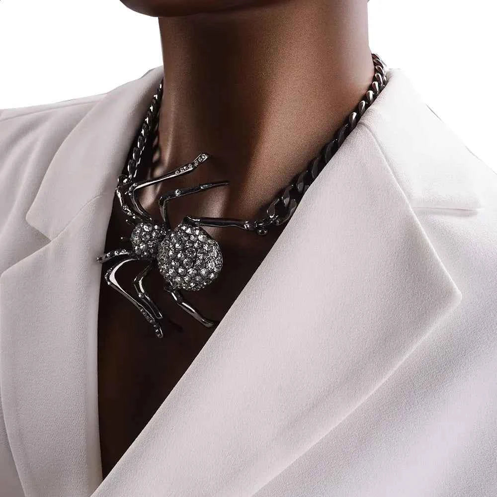 Elegant Gothic Spider Pendant Necklace