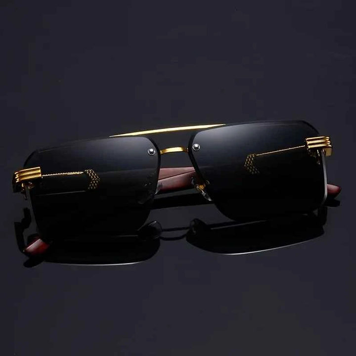 Stylish Wooden Frame Sunglasses for a Chic Look