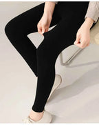 Women's Knit Leggings - Stylish and Comfortable Black