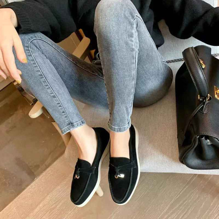 Women's Classic Flat Slip-On Loafers Black