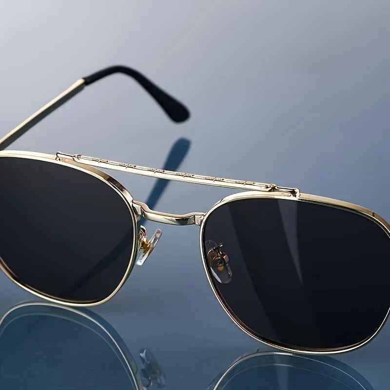 Stylish Aviator Sunglasses for Ultimate UV Protection