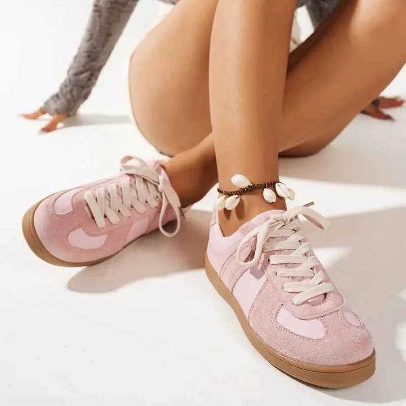 Patchwork Retro Lace-Up Flat Sneakers Women